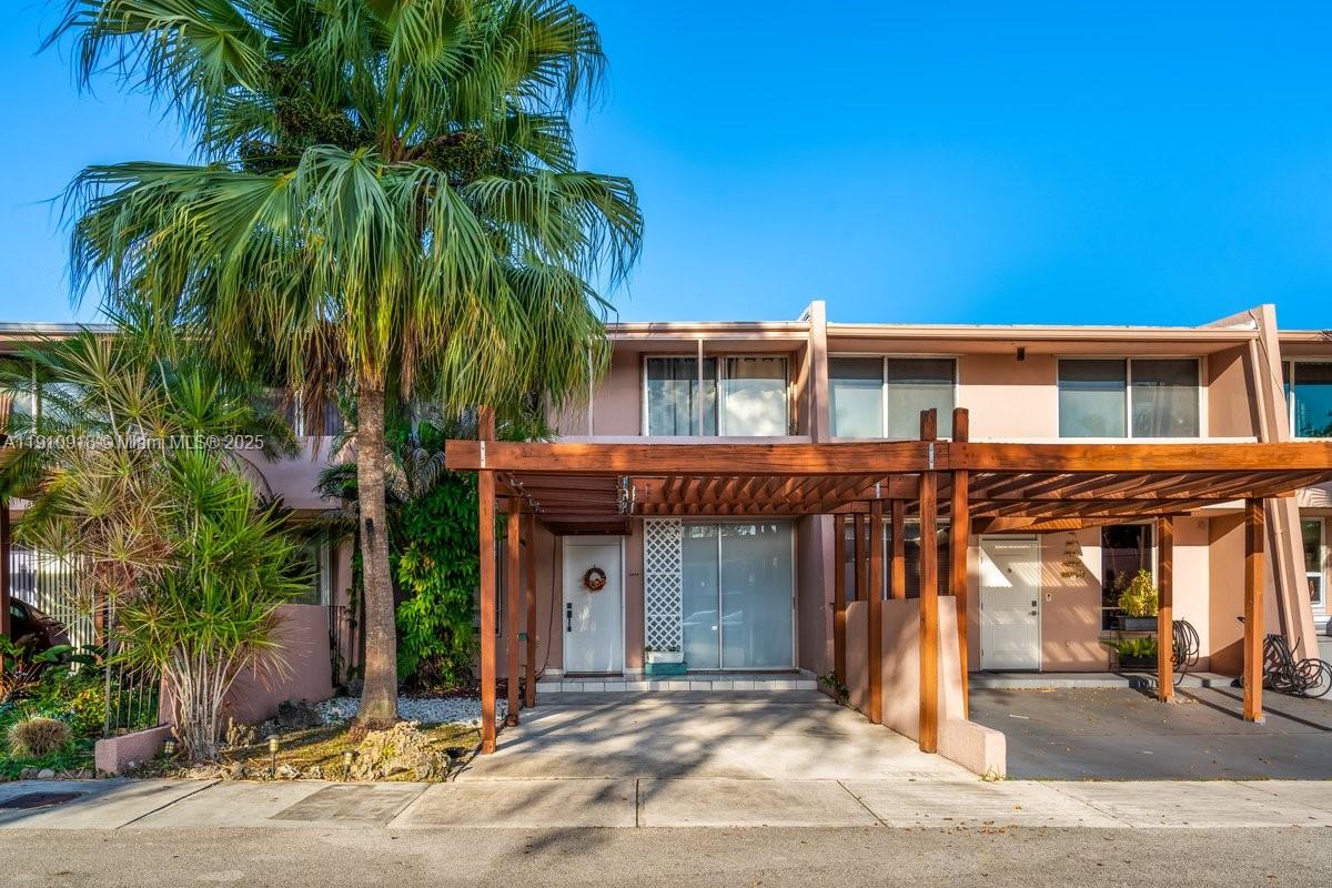 14105 SW Kendale Lks Cir