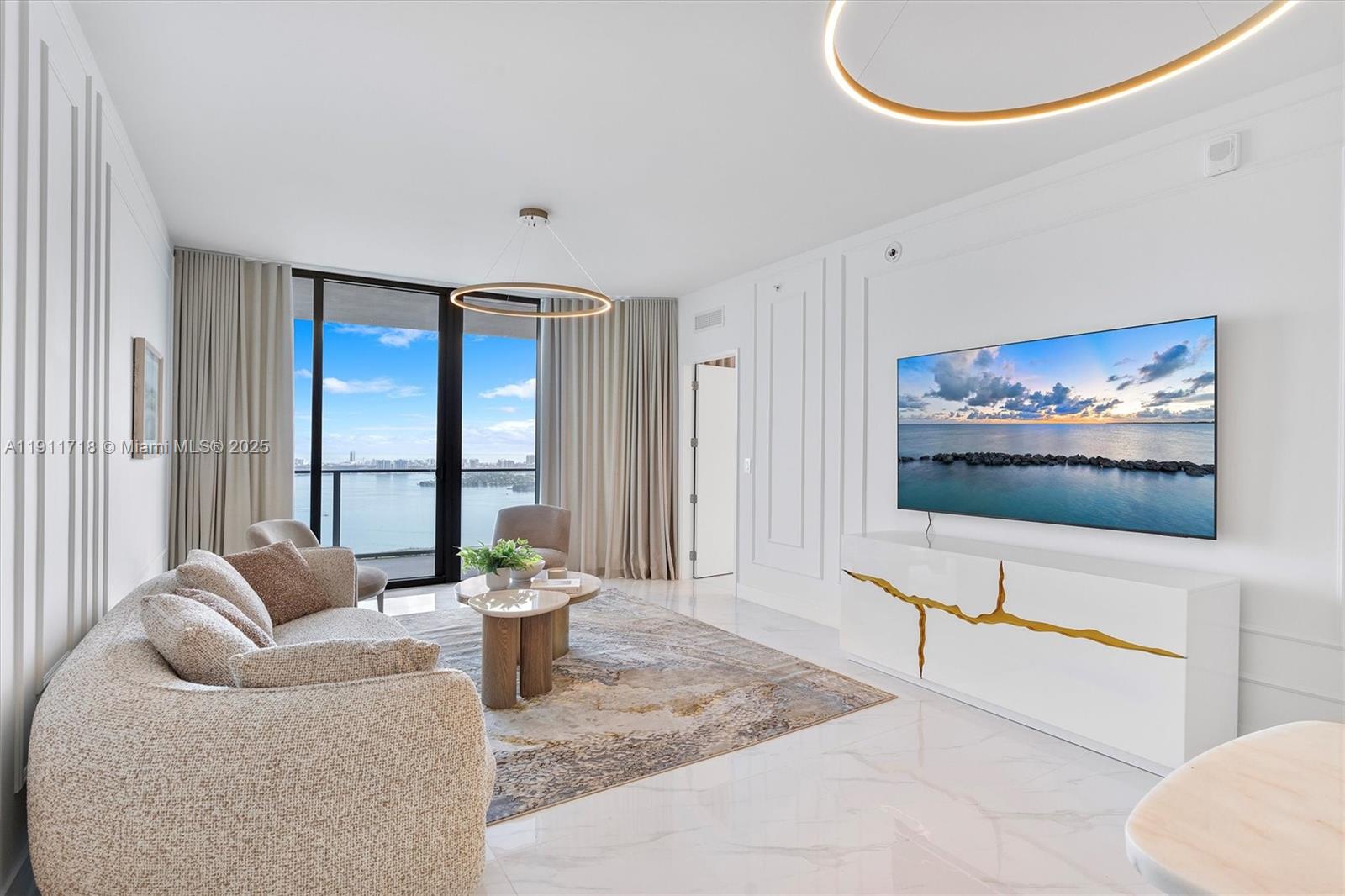 700 NE 24th St #4405