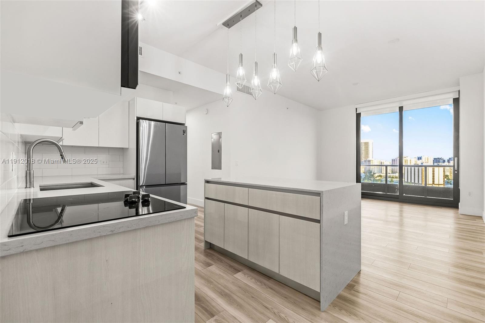 101 Diplomat Pkwy #1206