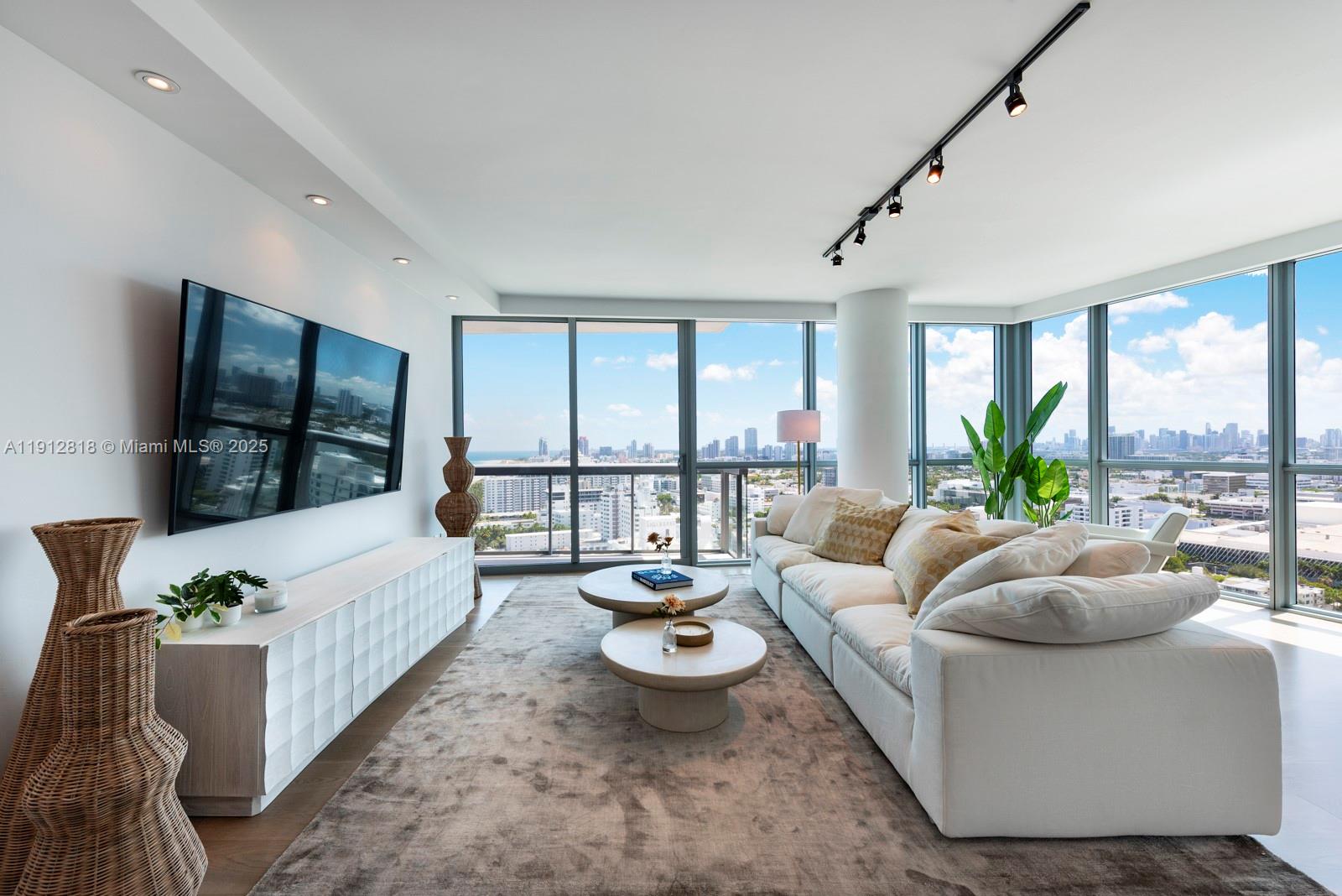 101 20th St #3006 Miami Beach, FL 33139