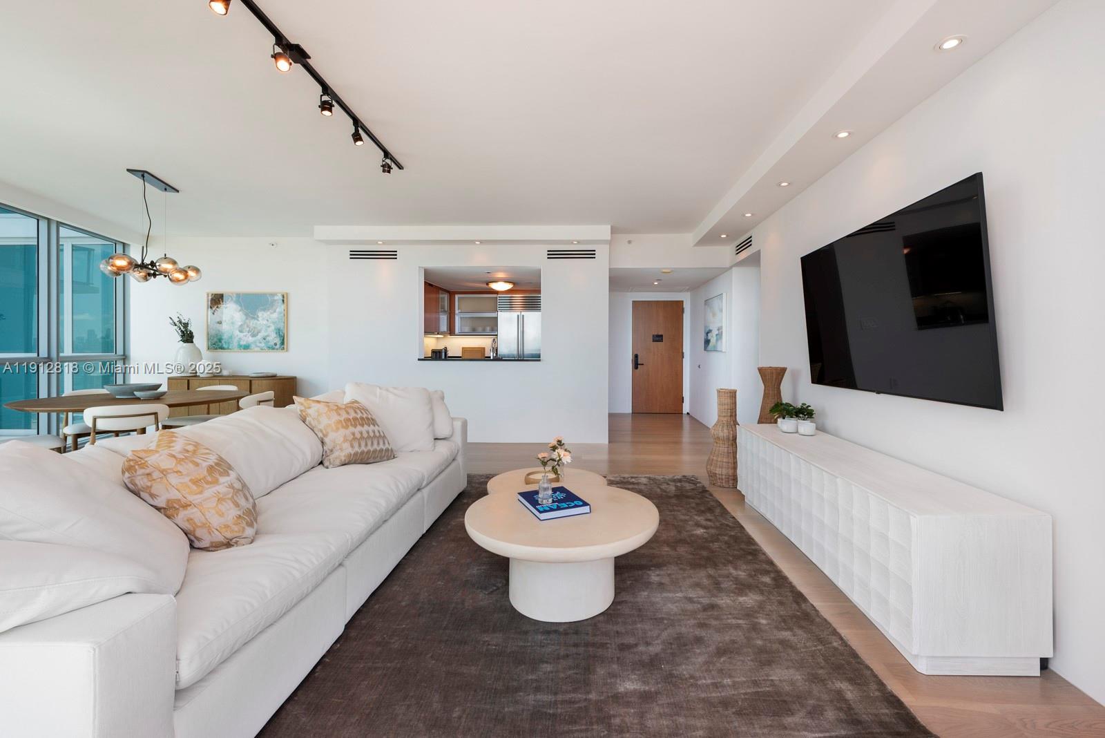 101 20th St #3006 Miami Beach, FL 33139