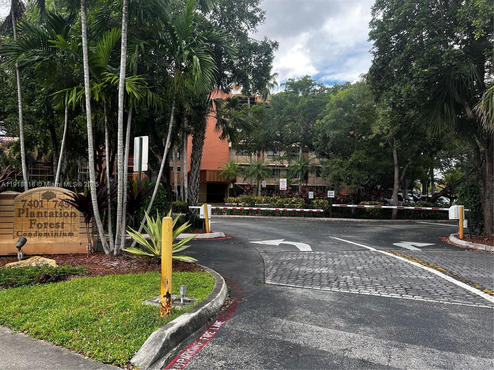 7451 NW 16th St #502