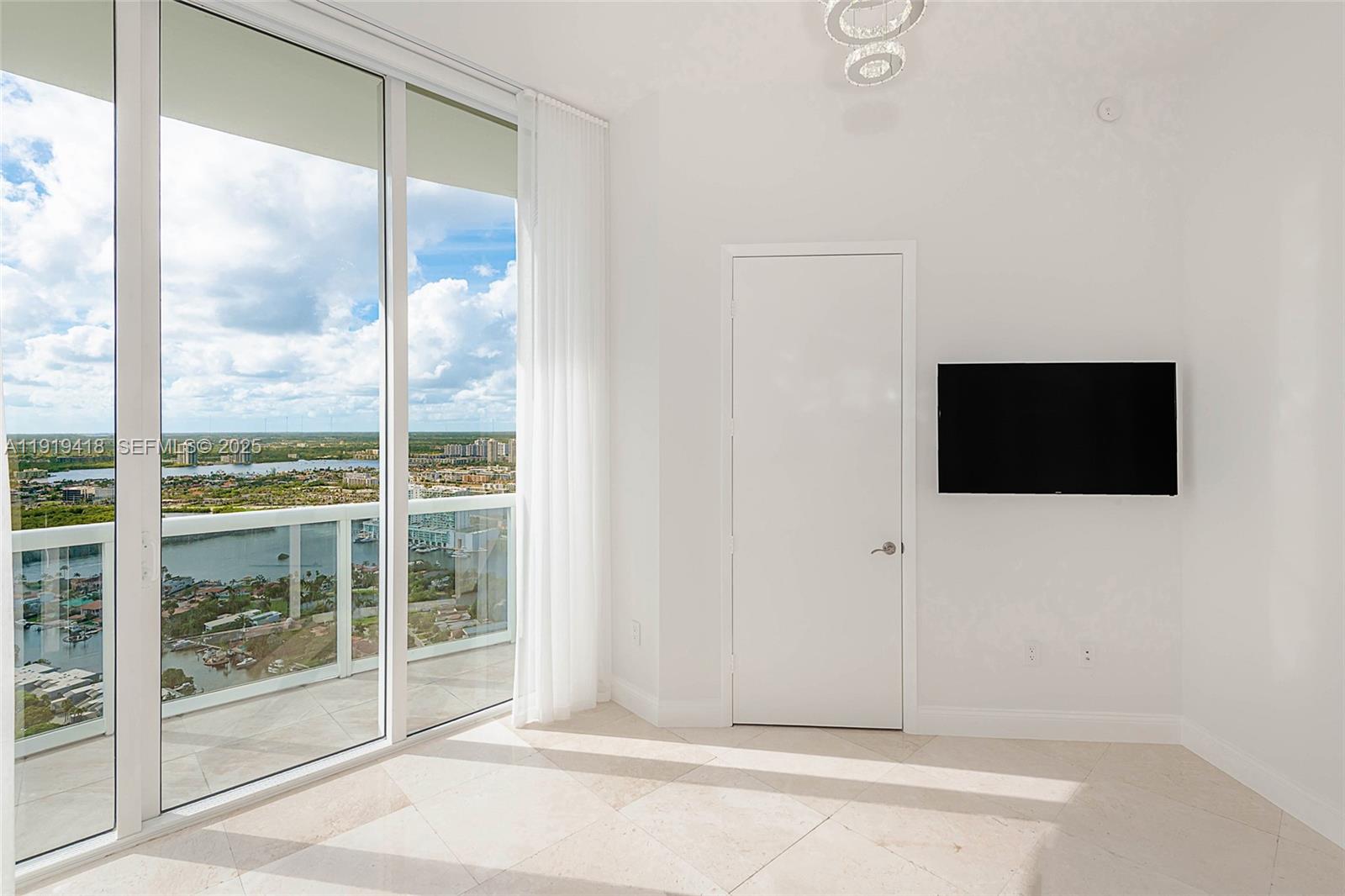 image Trump Tower I25