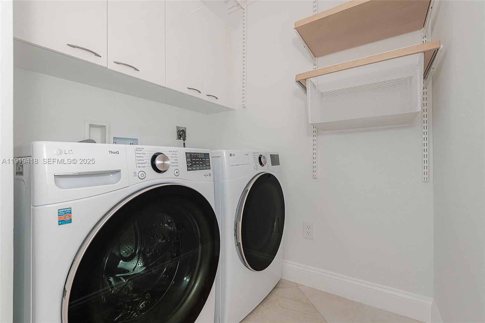 image Trump Tower I36