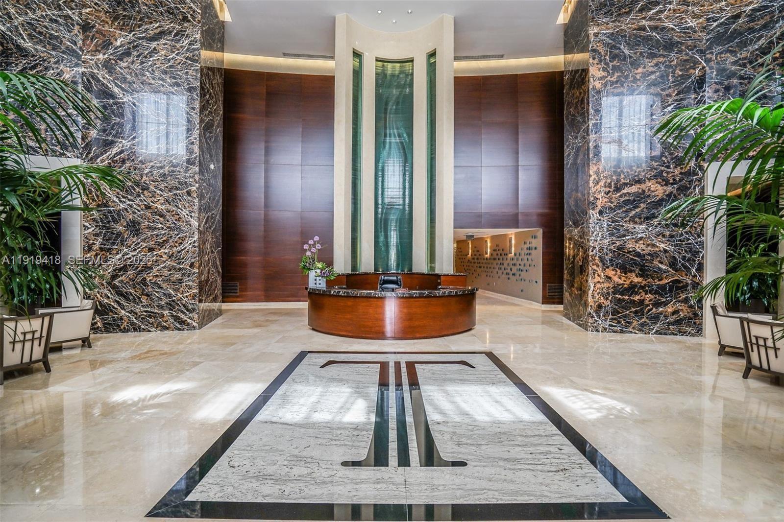 image Trump Tower I38