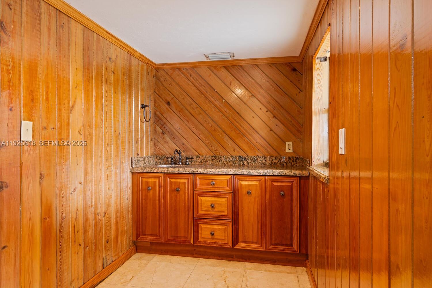 7860 SW 173rd Ter Palmetto Bay, FL 33157