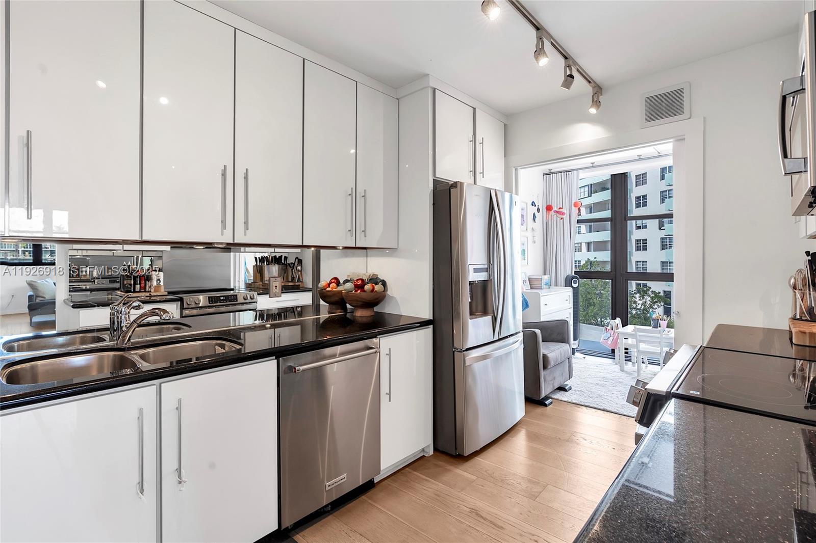 9 Island Ave #415 Miami Beach, FL 33139