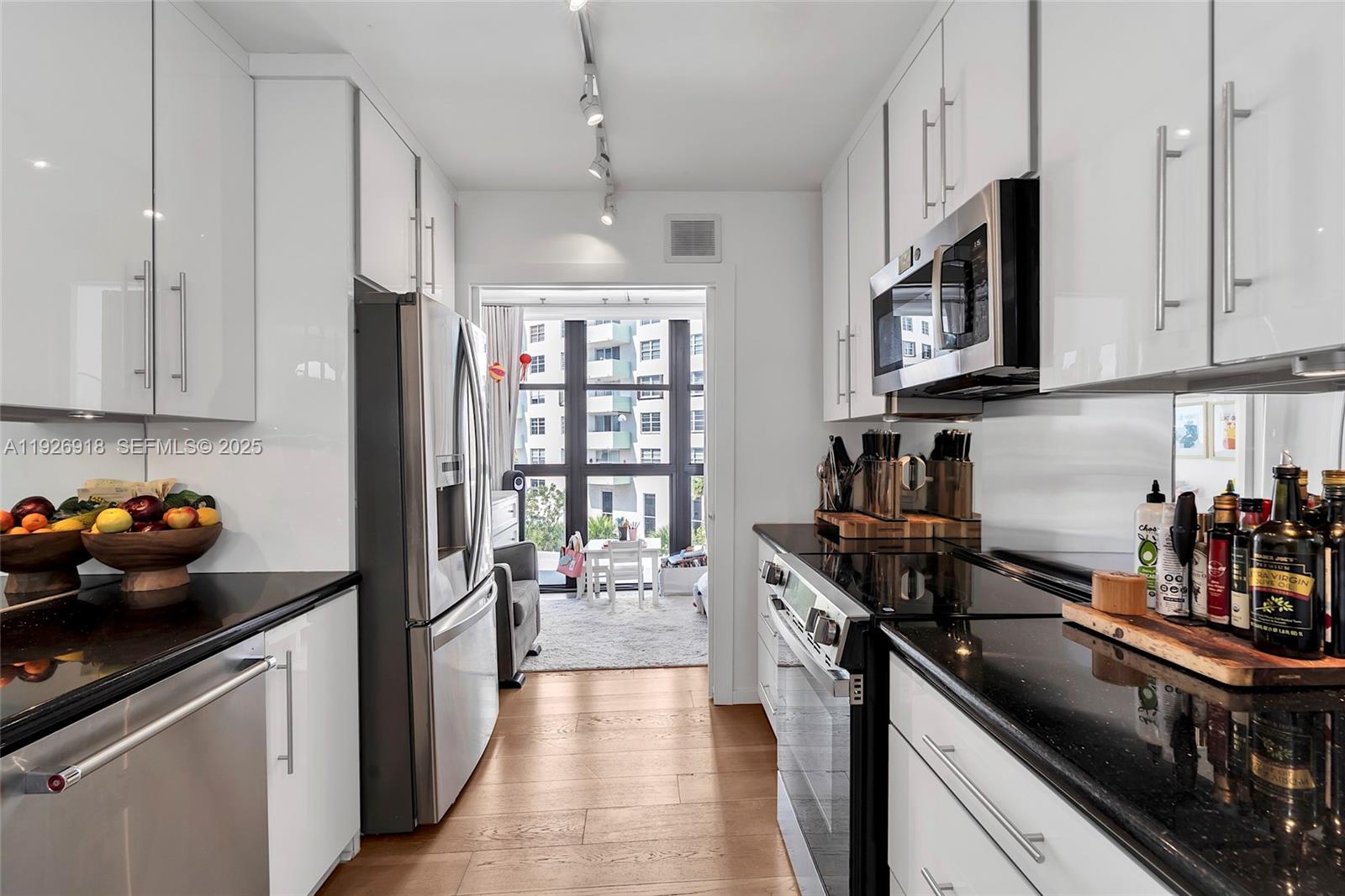 9 Island Ave #415 Miami Beach, FL 33139