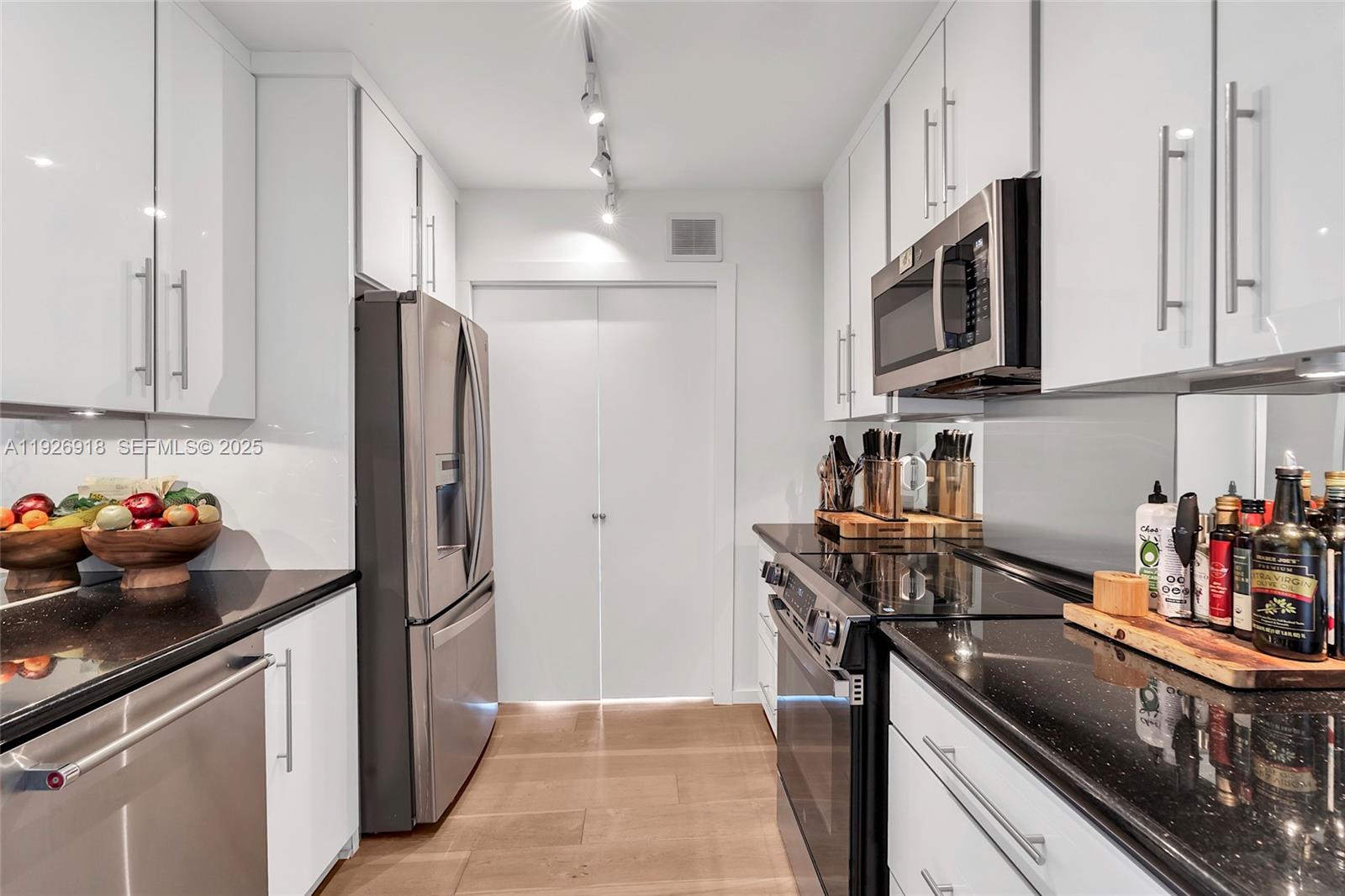 9 Island Ave #415 Miami Beach, FL 33139