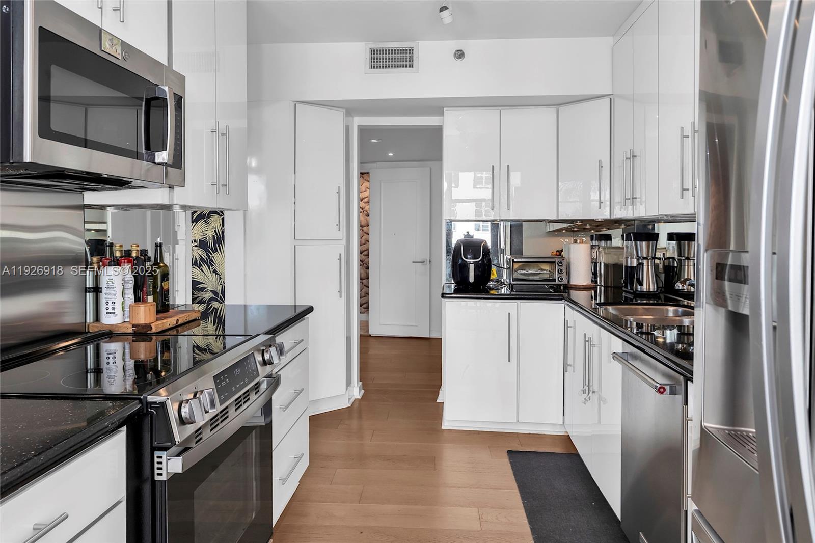 9 Island Ave #415 Miami Beach, FL 33139