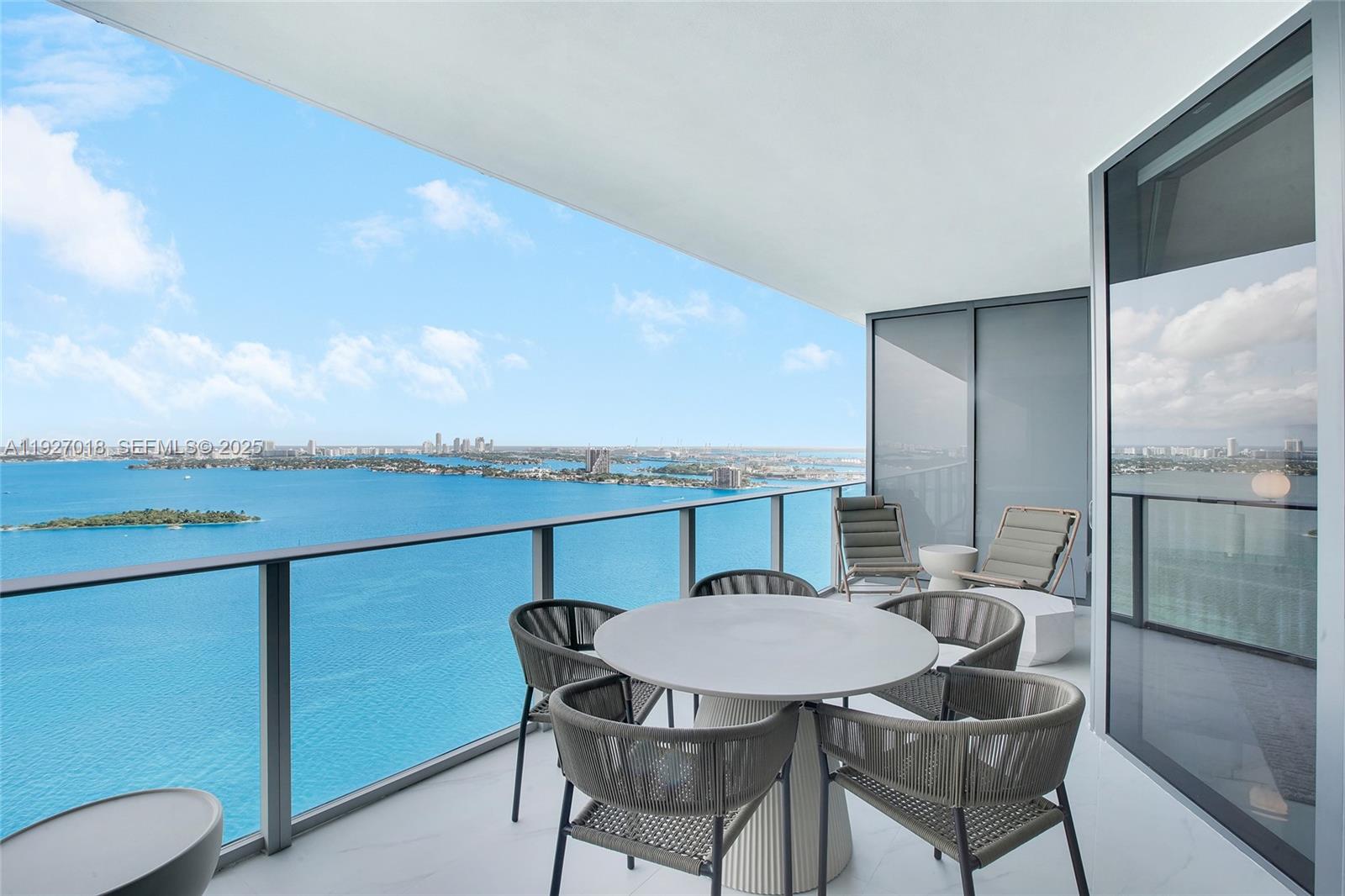 700 NE 24th St #2702 Miami, FL 33137