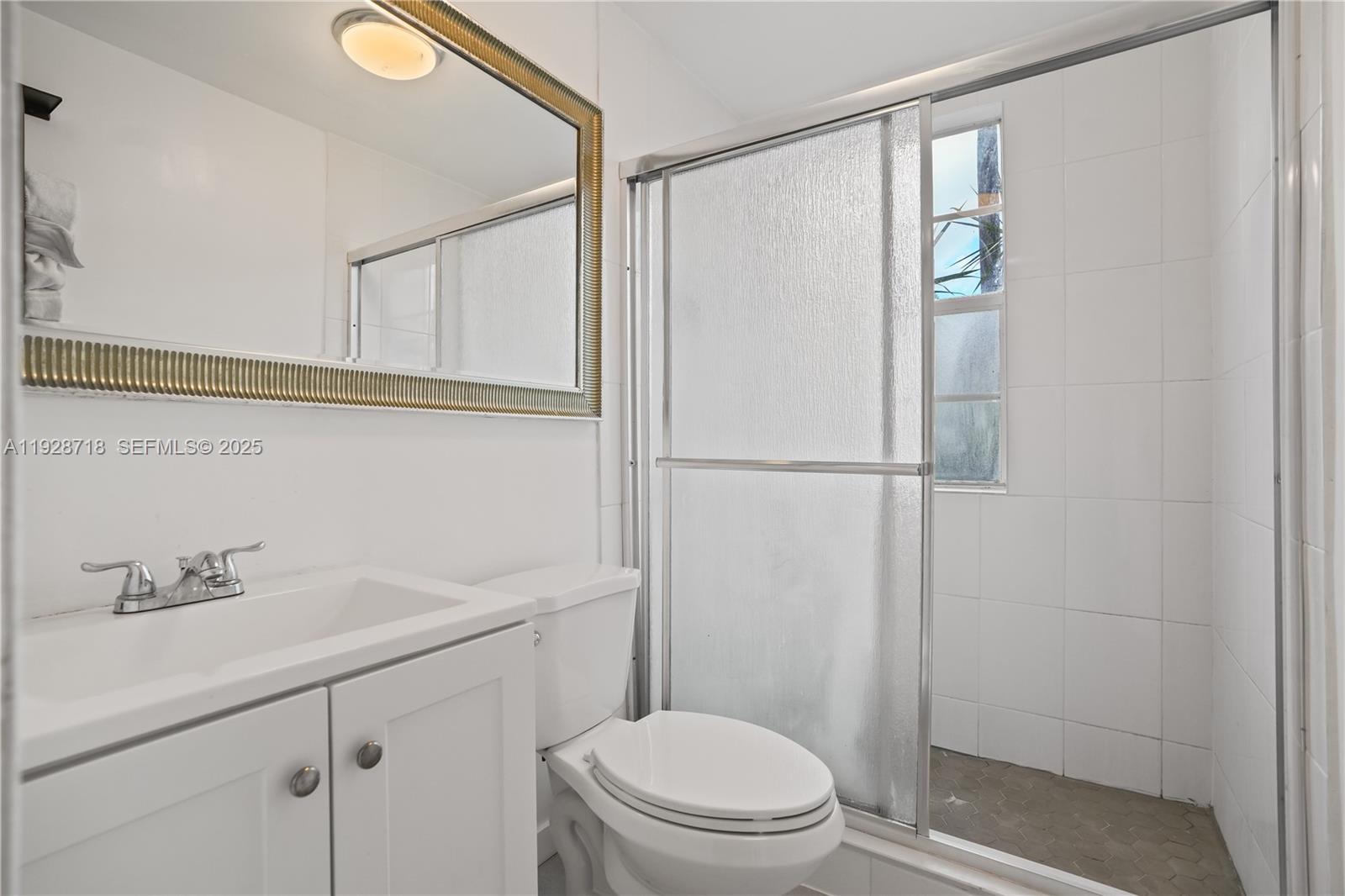 940 7th St #940B Miami Beach, FL 33139