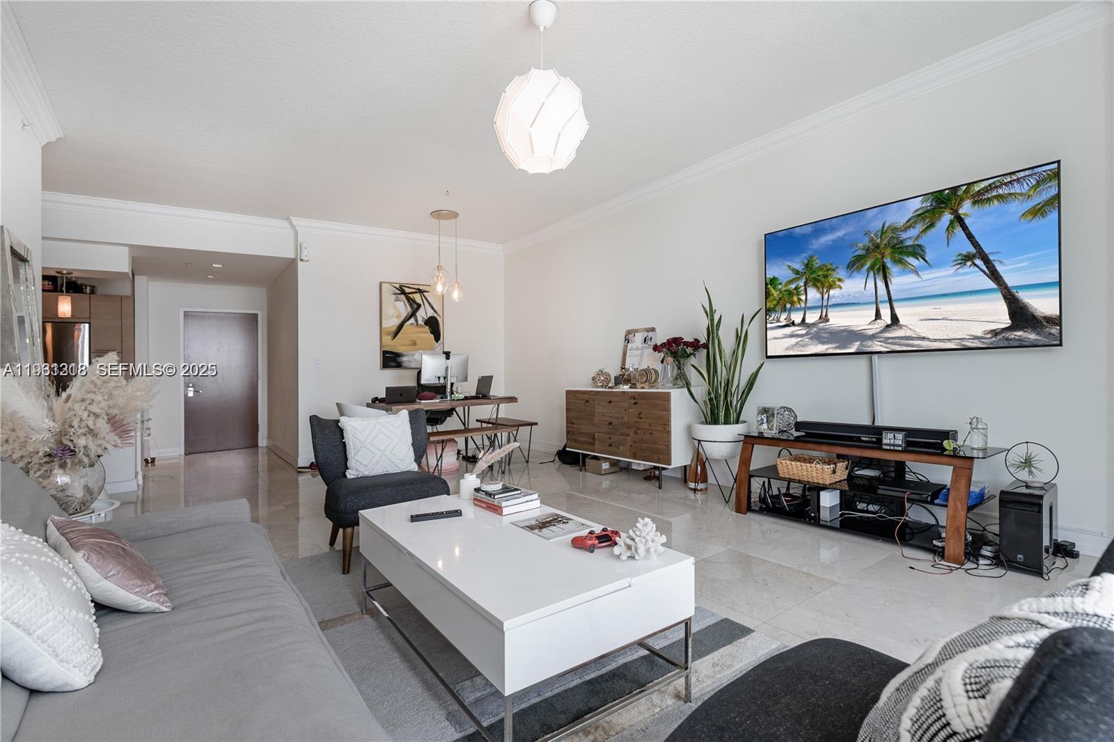 image Brickell on the River North5