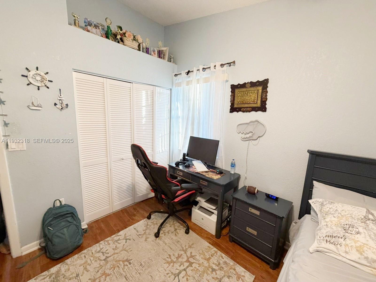 10877 NW 8th St Pembroke Pines, FL 33026