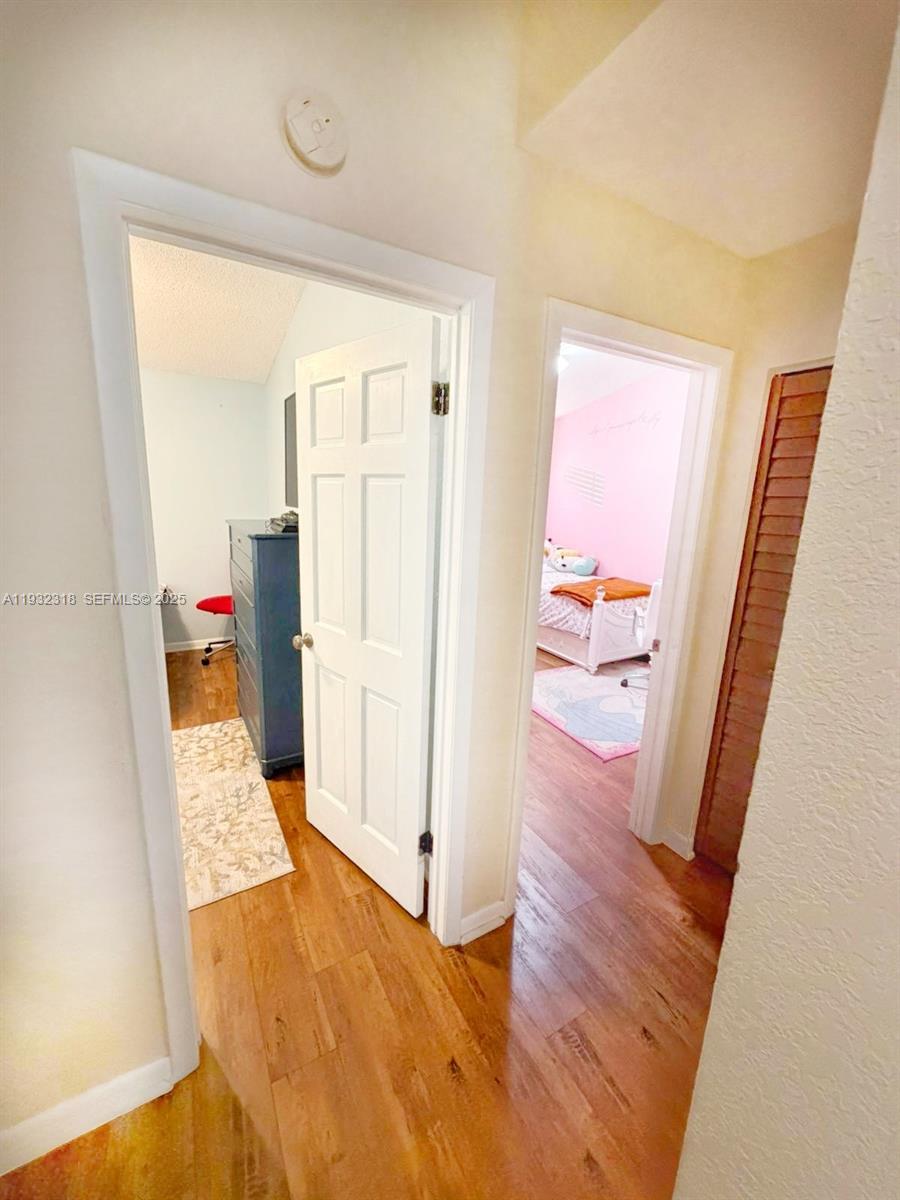 10877 NW 8th St Pembroke Pines, FL 33026