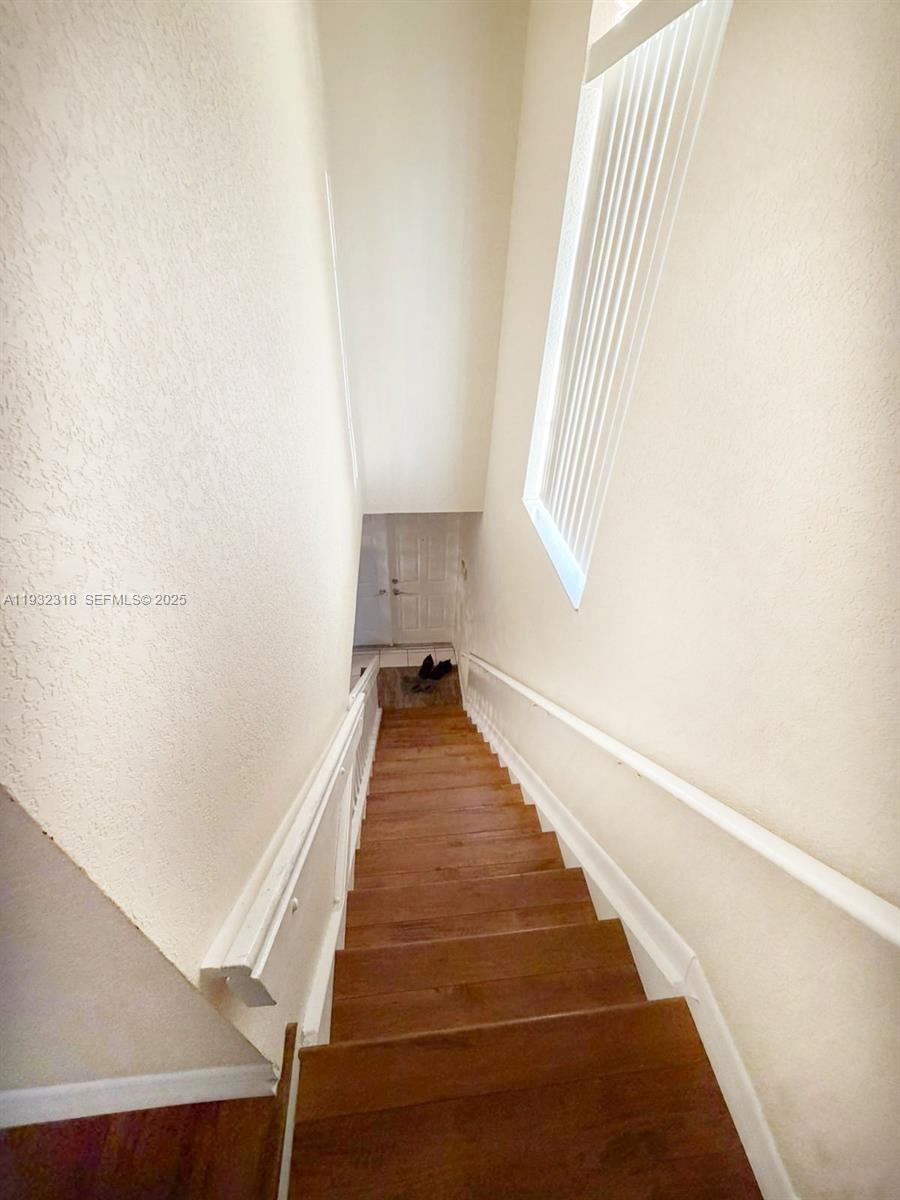 10877 NW 8th St Pembroke Pines, FL 33026