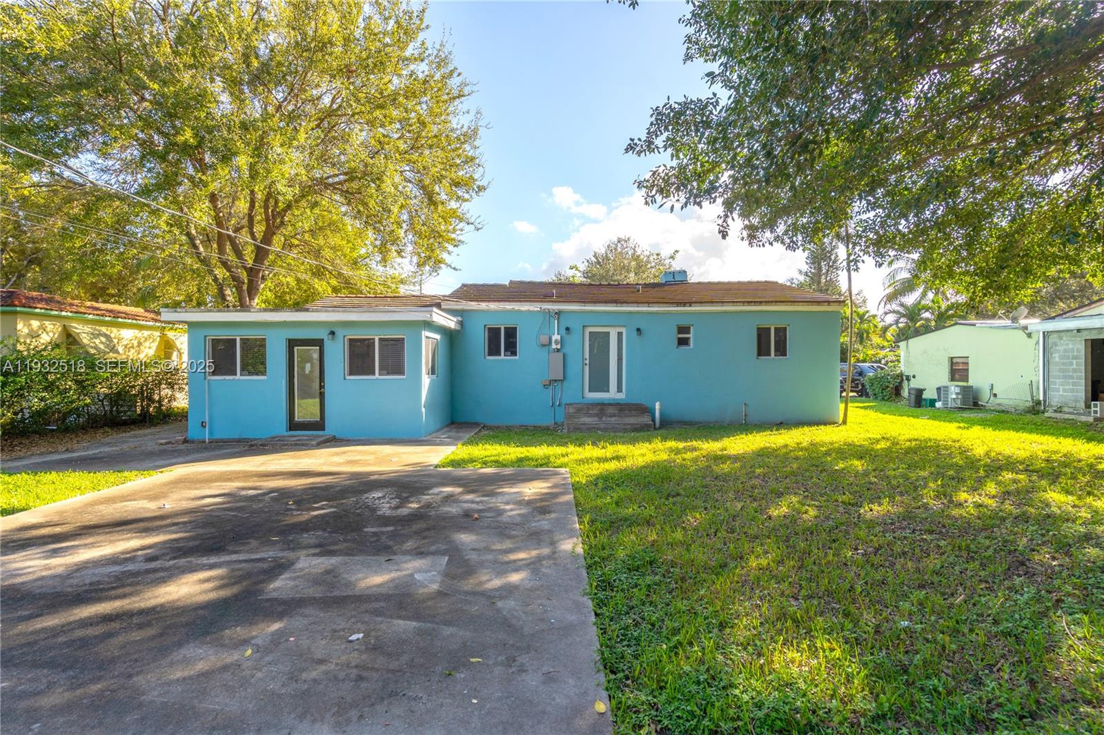 9402 NW 2nd Pl Miami Shores, FL 33150