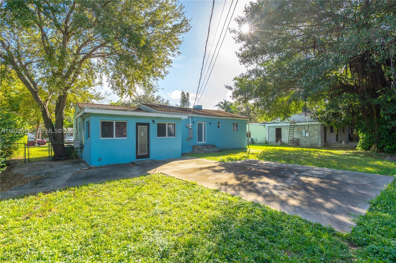 9402 NW 2nd Pl Miami Shores, FL 33150