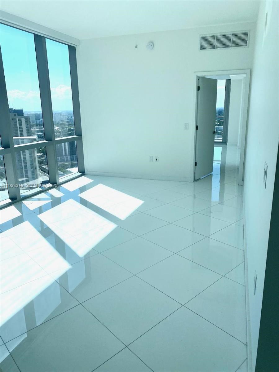 image Paramount Miami Worldcenter5