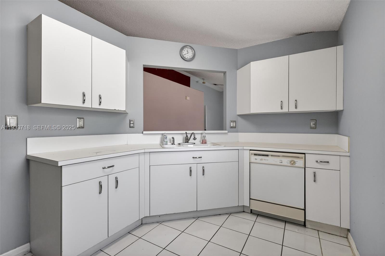 1244 NW 171st Ave Pembroke Pines, FL 33028