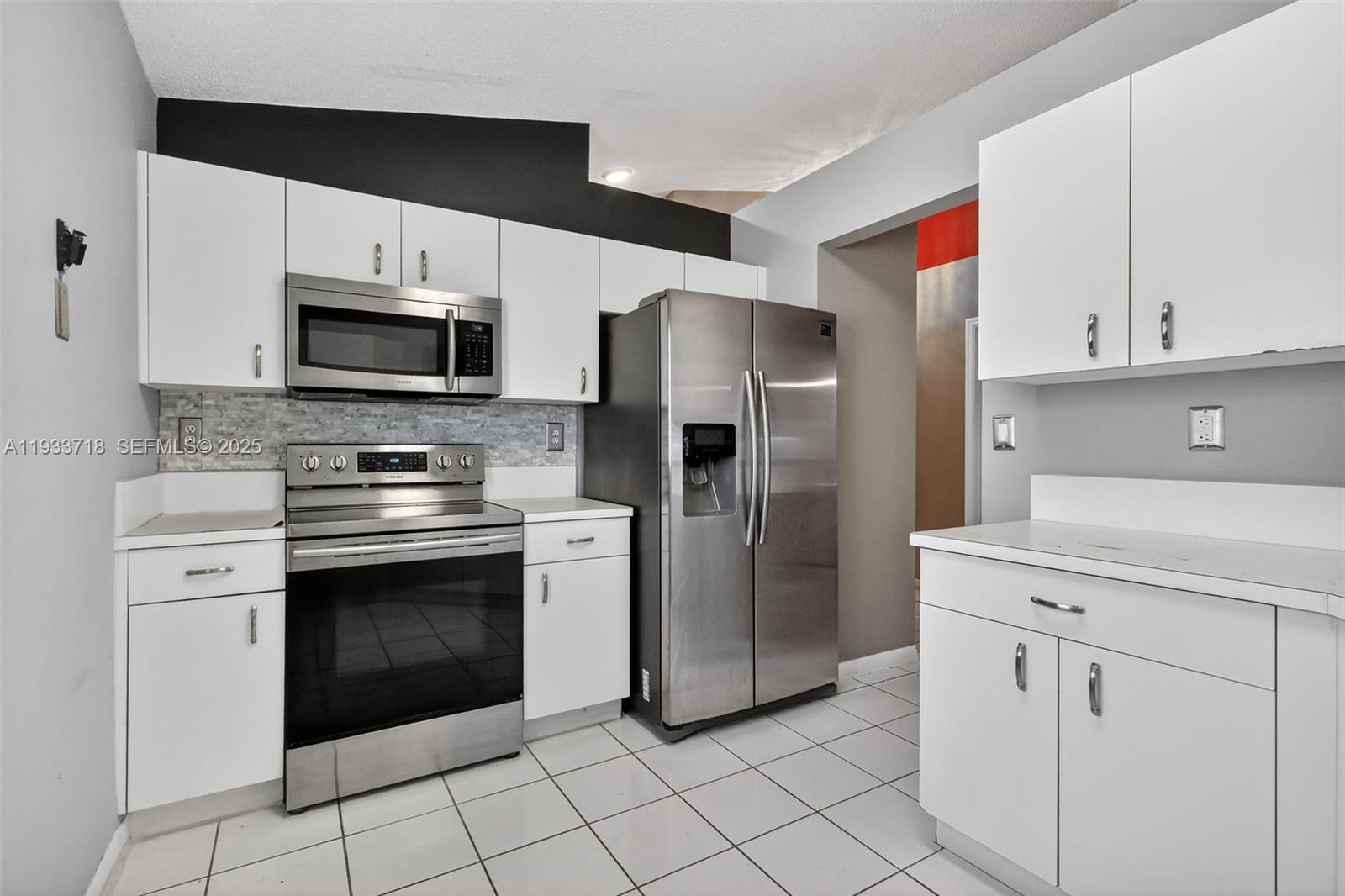 1244 NW 171st Ave Pembroke Pines, FL 33028