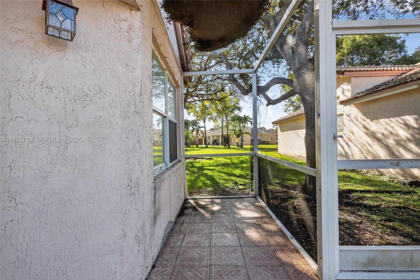 1244 NW 171st Ave Pembroke Pines, FL 33028