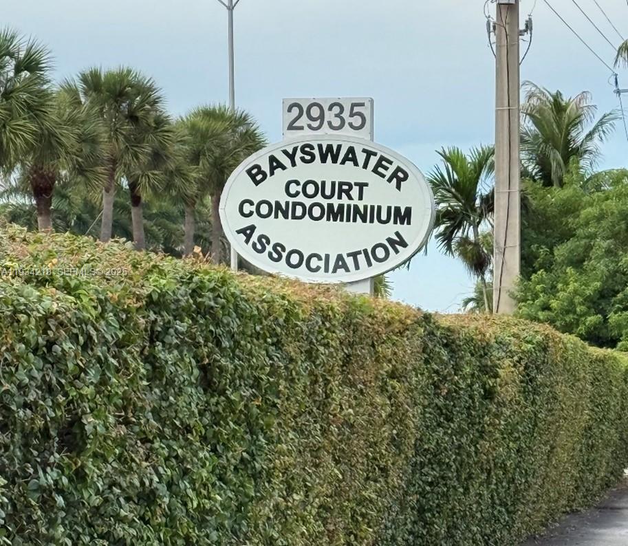 2935 NE 163rd St #3P