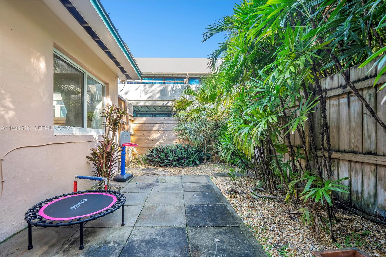 2490 Abaco Ave Miami, FL 33133