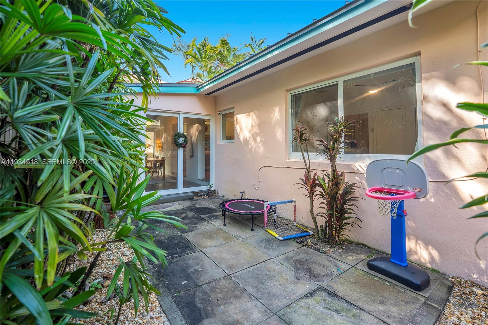 2490 Abaco Ave Miami, FL 33133