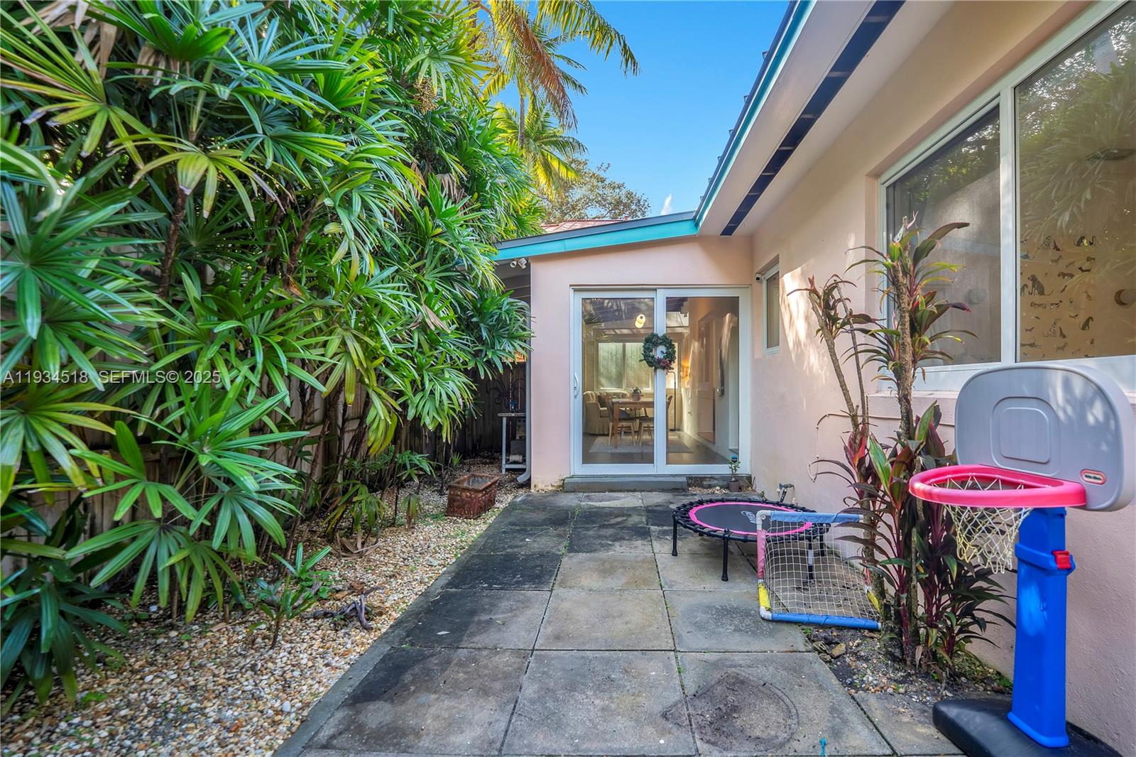 2490 Abaco Ave Miami, FL 33133