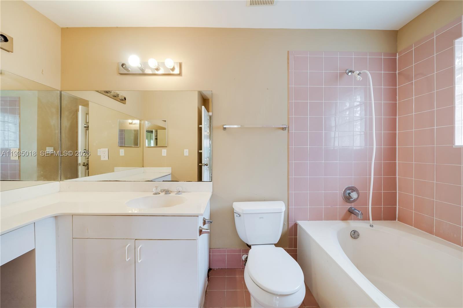 16154 SW 85th St Miami, FL 33193