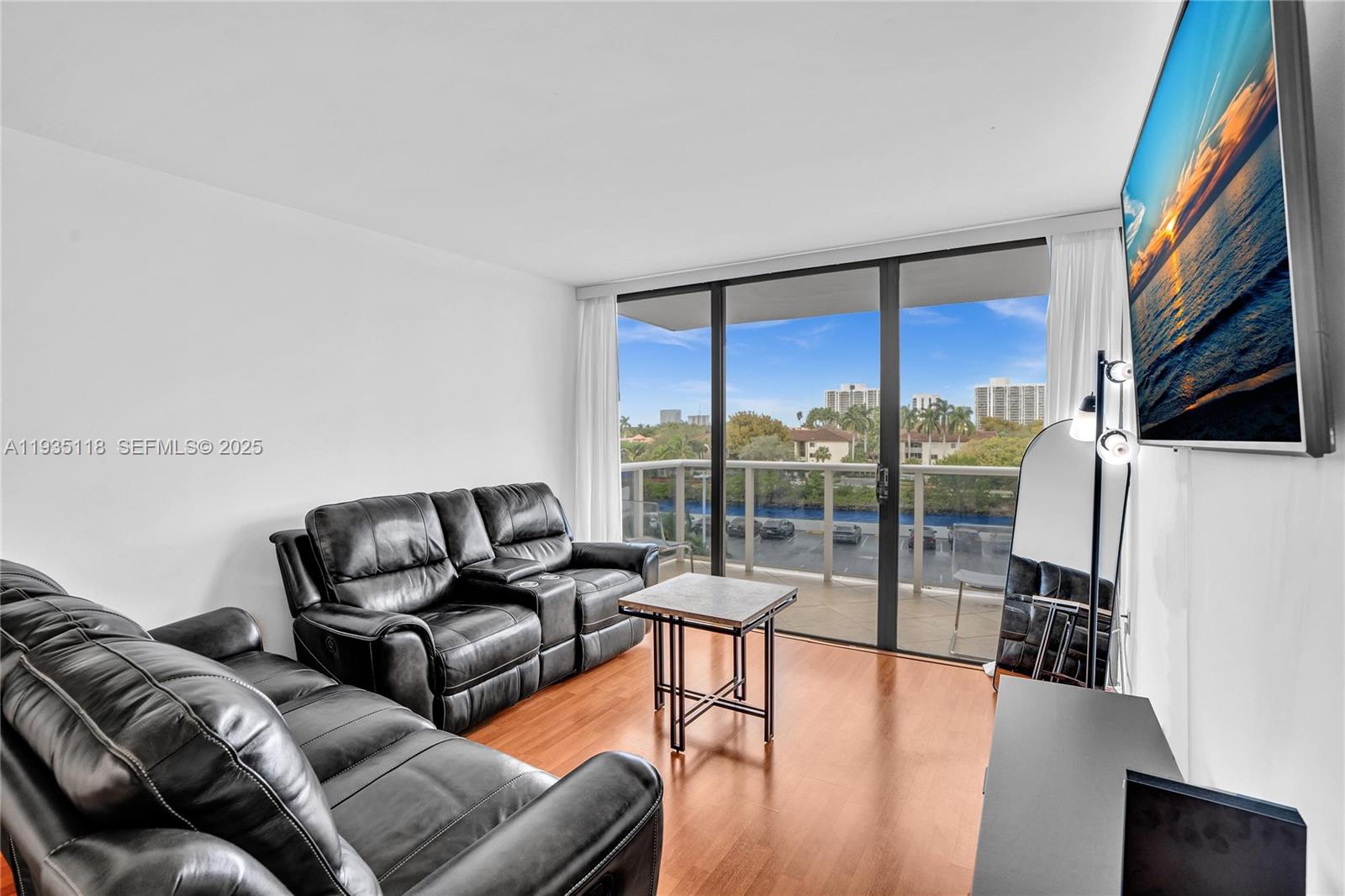 3675 N Country Clb Dr #410 Aventura, FL 33180