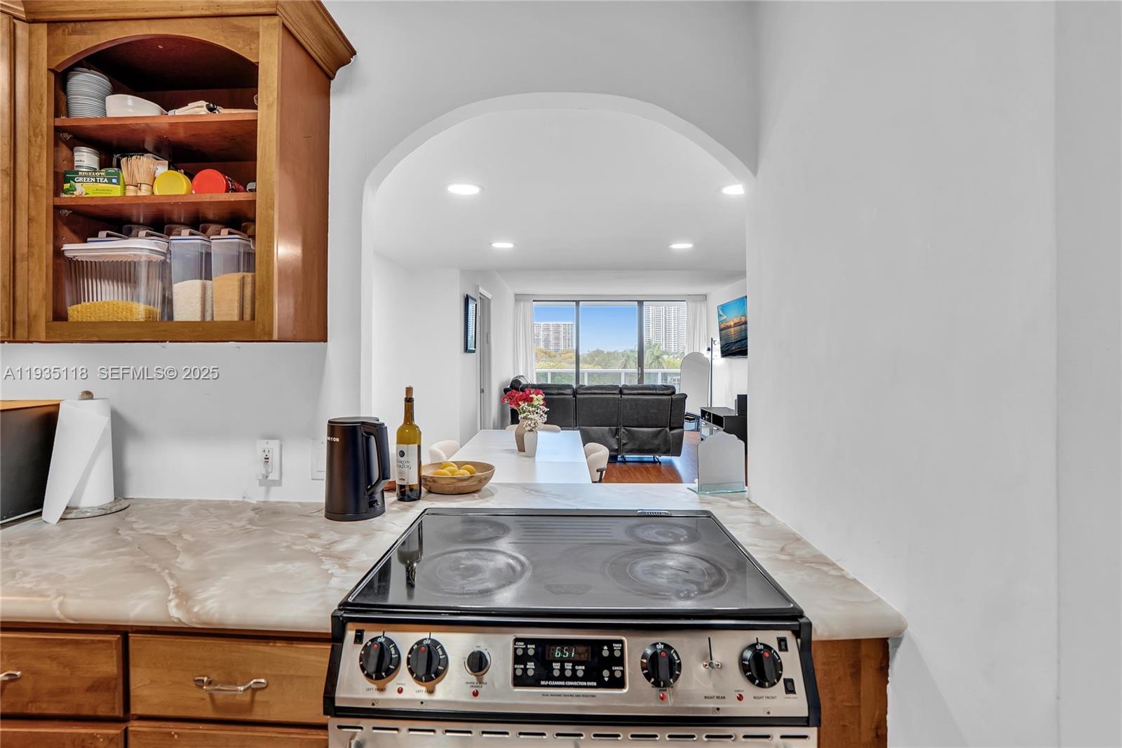 3675 N Country Clb Dr #410 Aventura, FL 33180