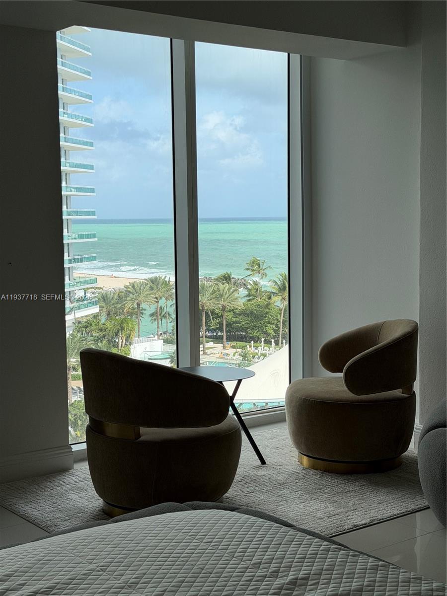 image Harbour House4