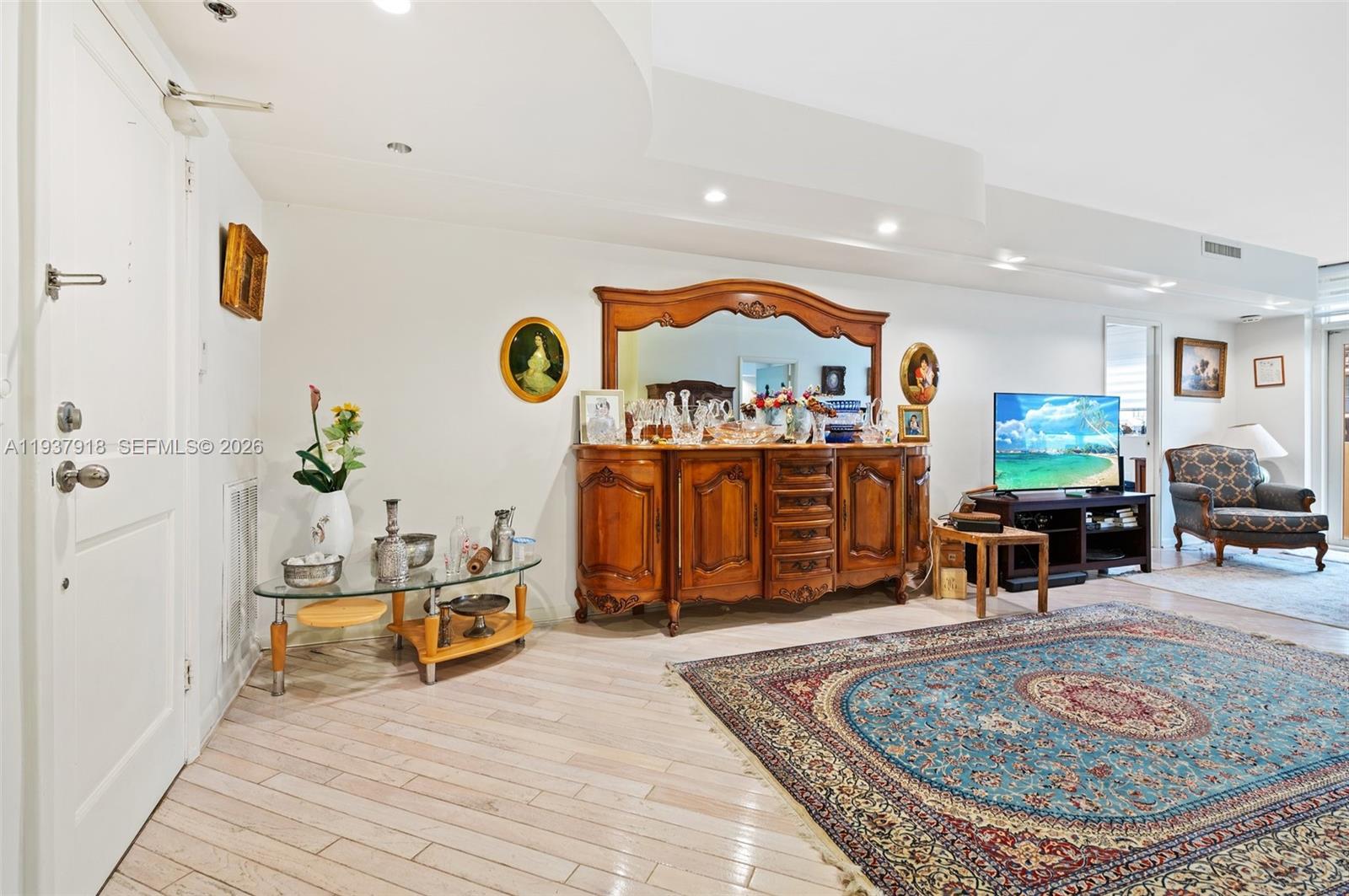 10185 Collins Ave #1211 Bal Harbour, FL 33154