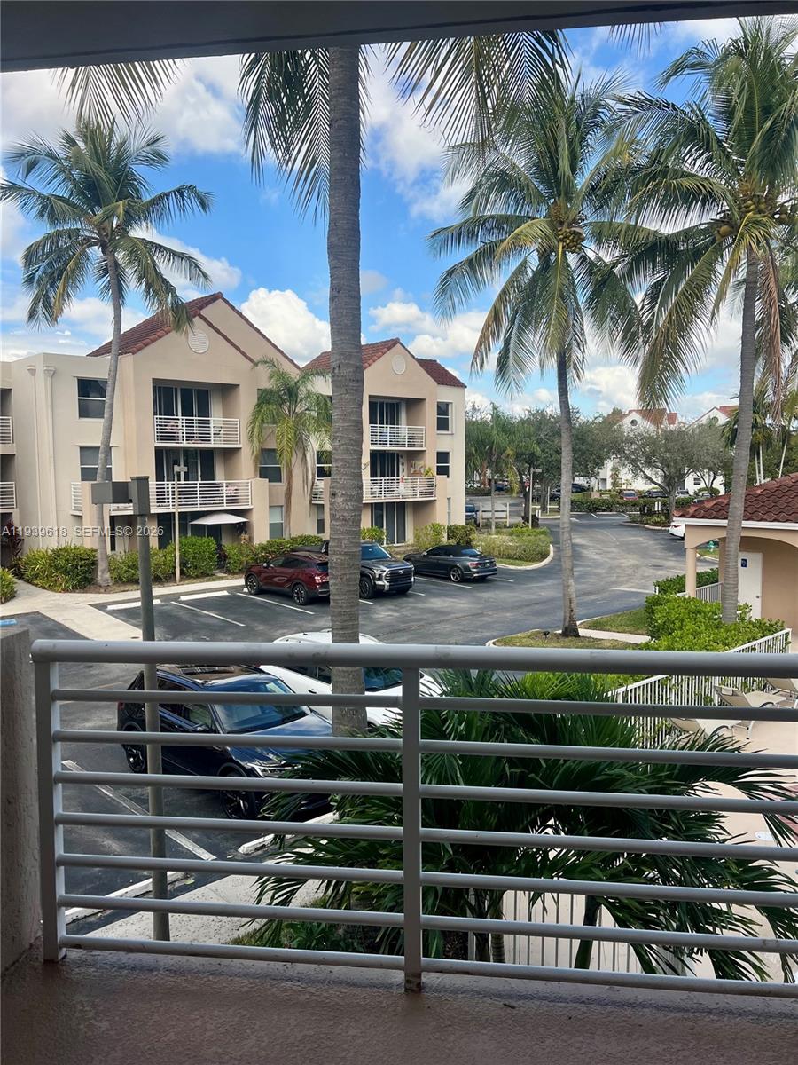 2711 Ocean Clb Blvd #207 Hollywood, FL 33019