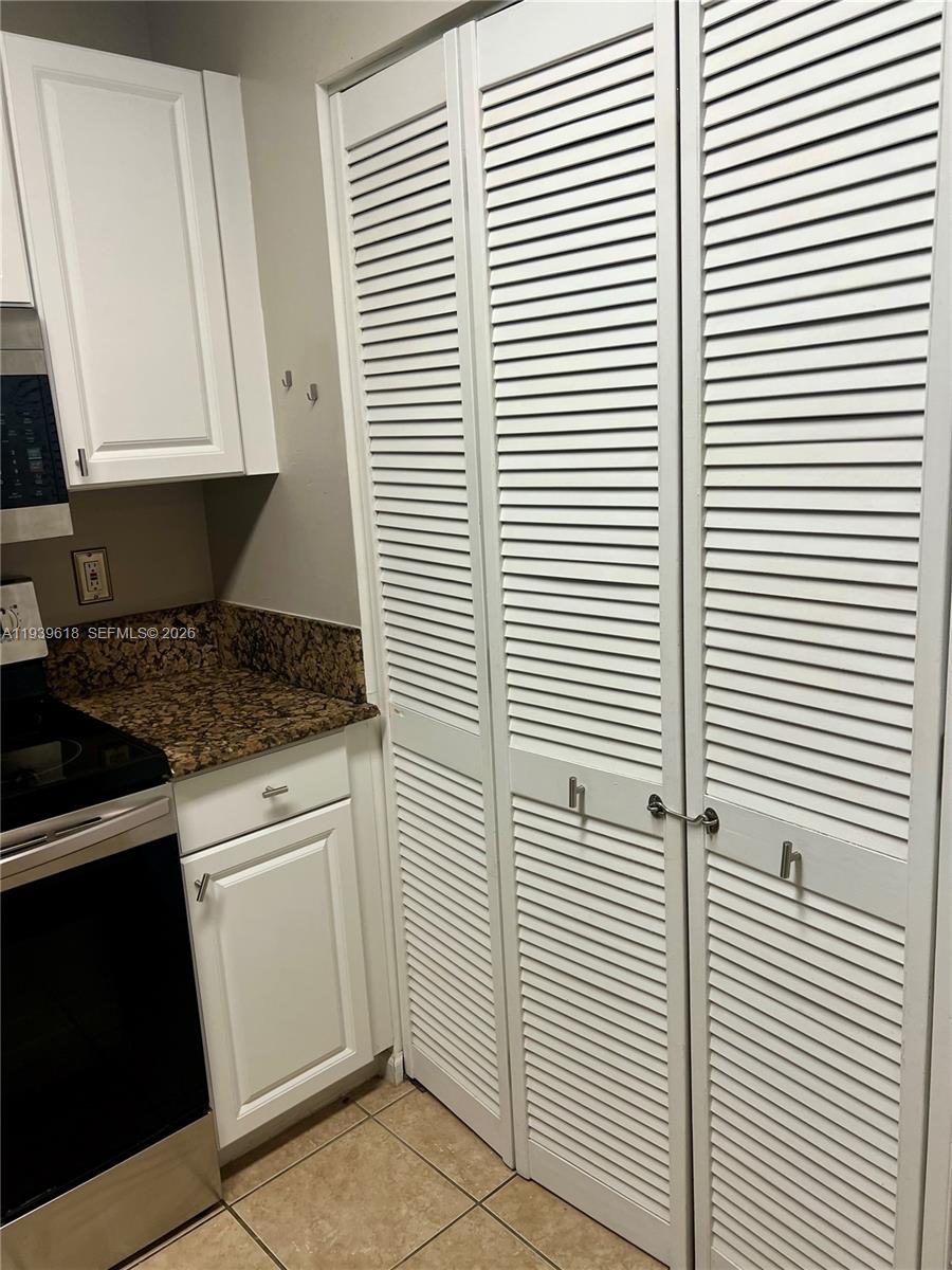 2711 Ocean Clb Blvd #207 Hollywood, FL 33019