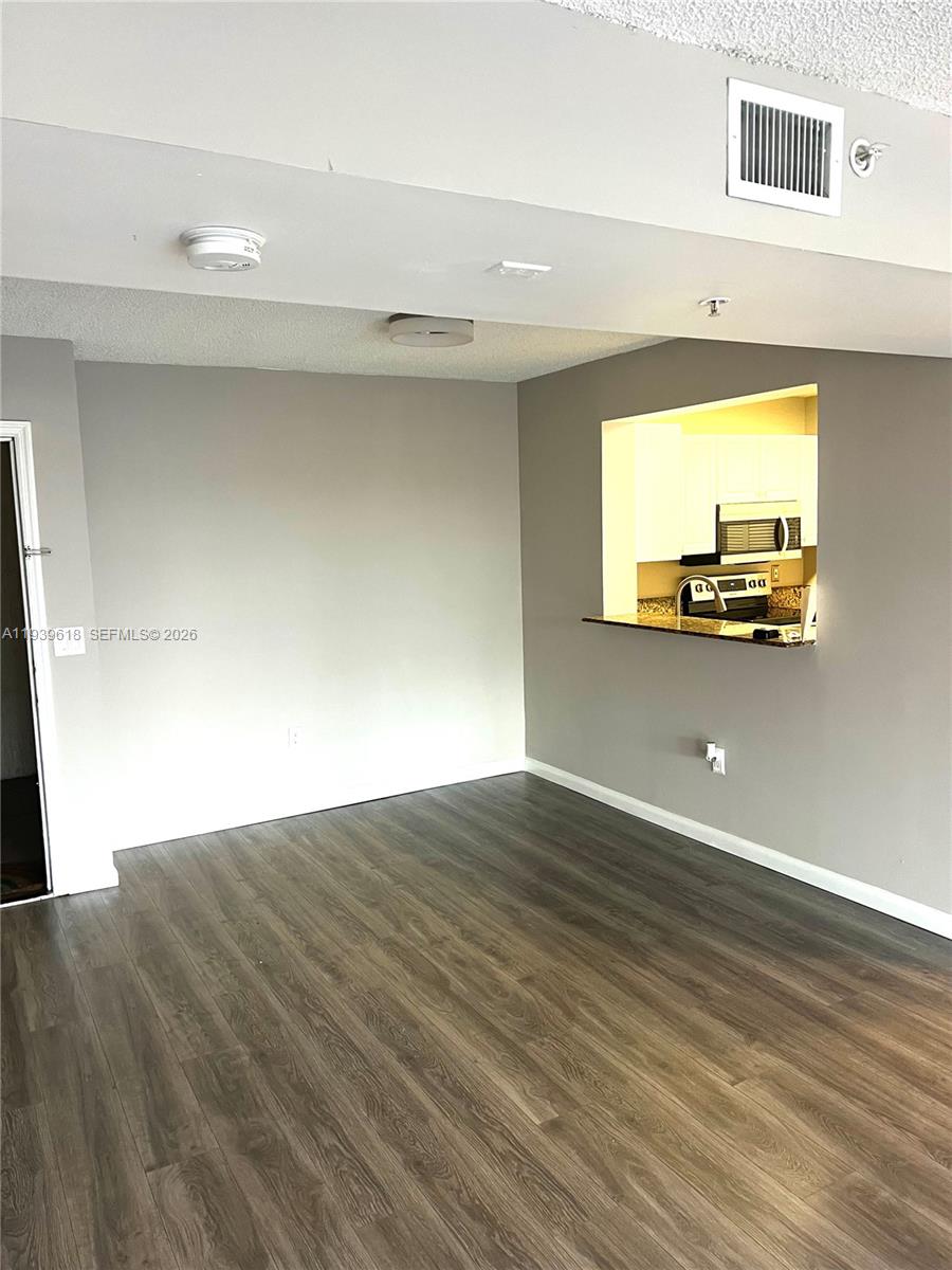 2711 Ocean Clb Blvd #207 Hollywood, FL 33019