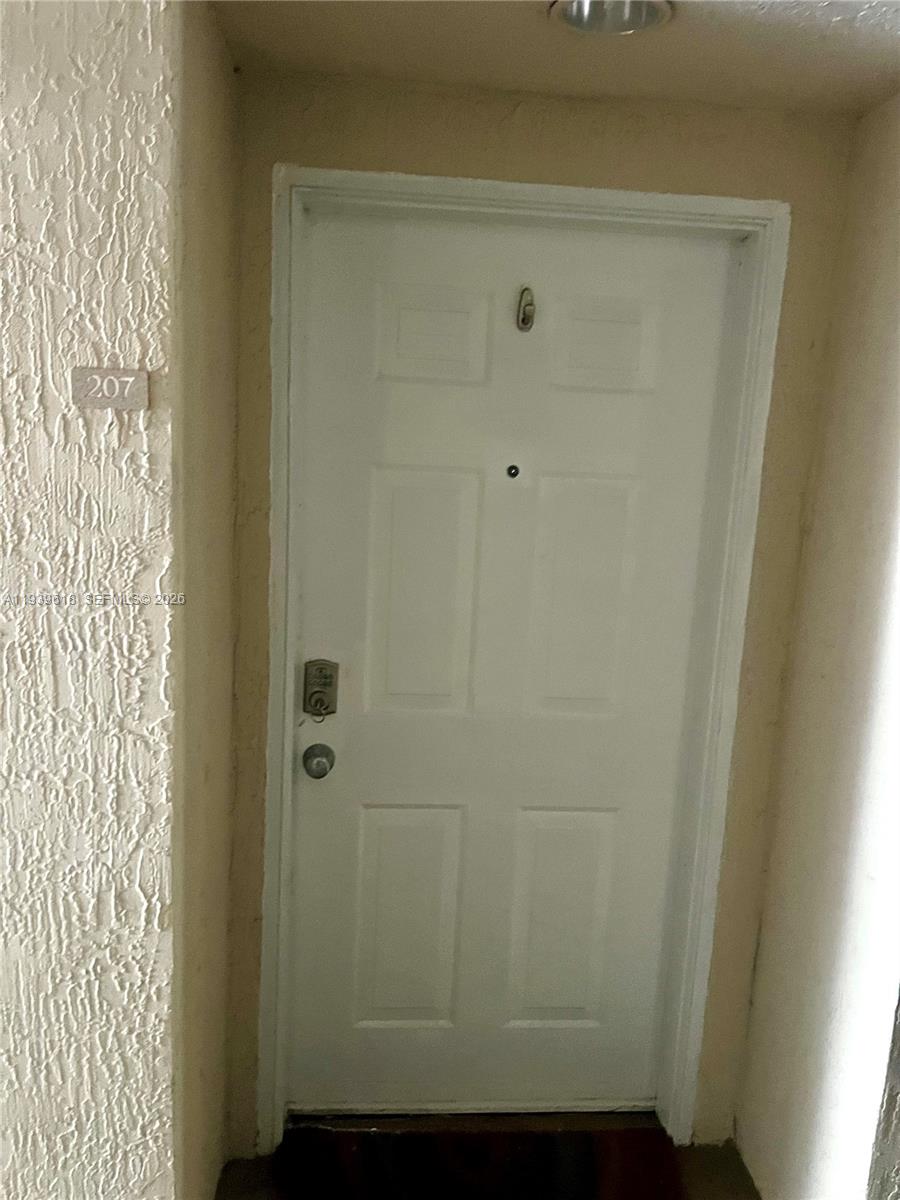 2711 Ocean Clb Blvd #207 Hollywood, FL 33019