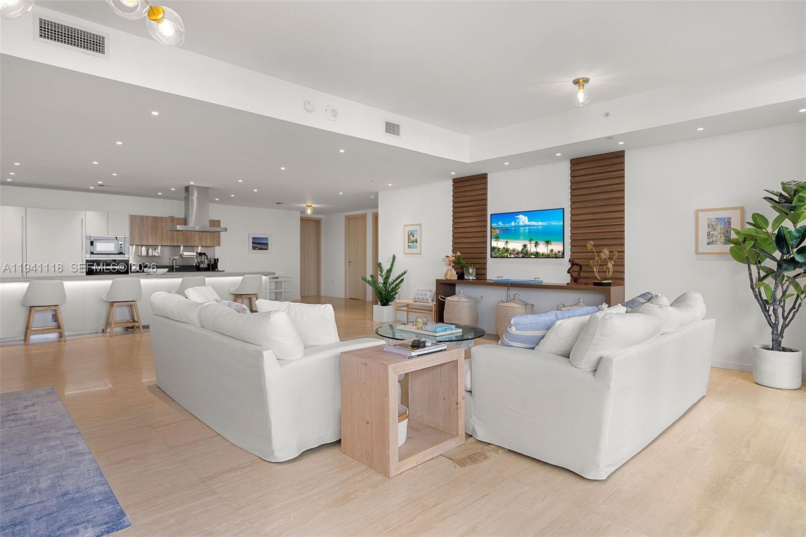 1000 Brickell Plz #PH5403 Miami, FL 33131