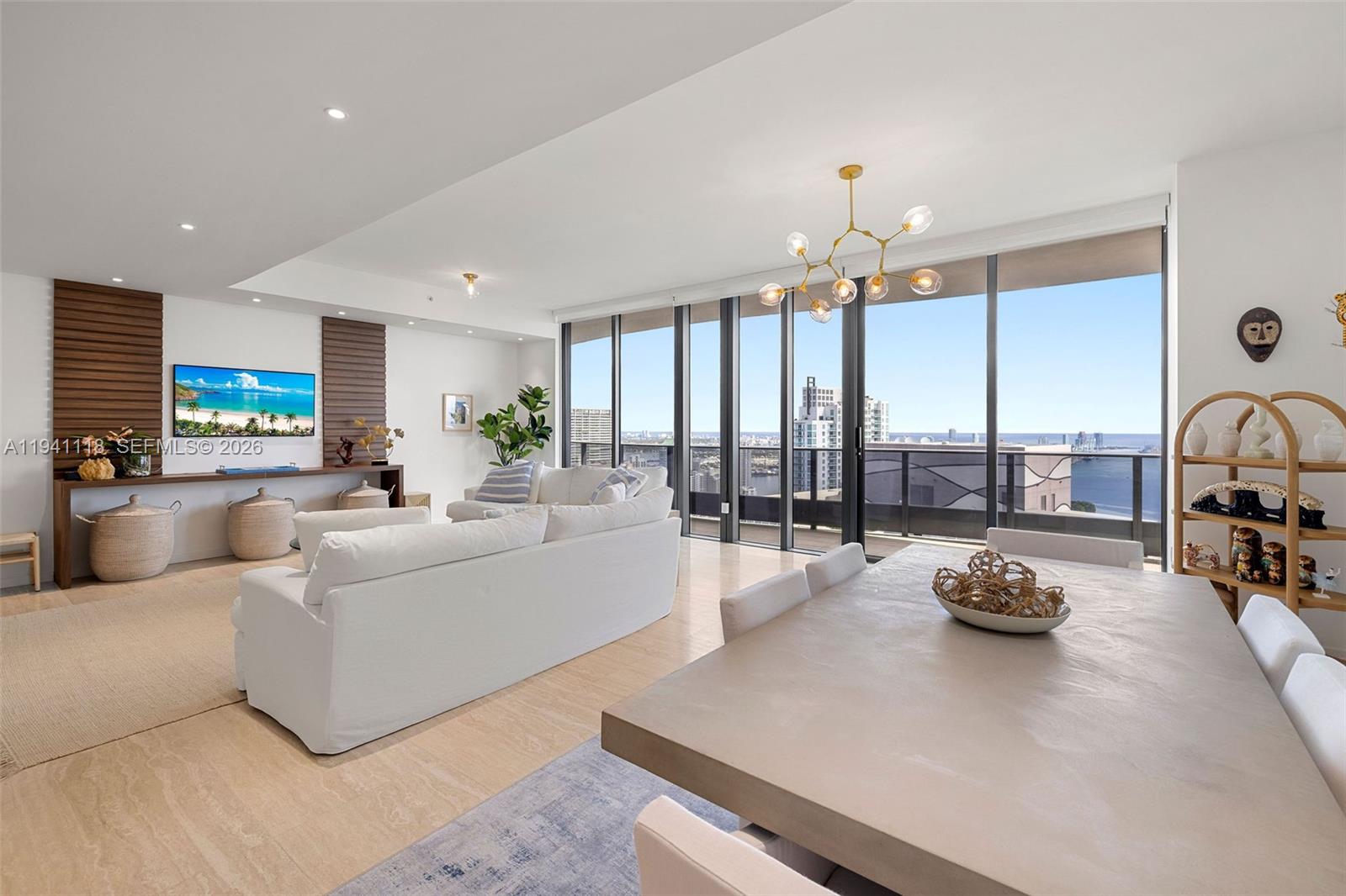 1000 Brickell Plz #PH5403 Miami, FL 33131