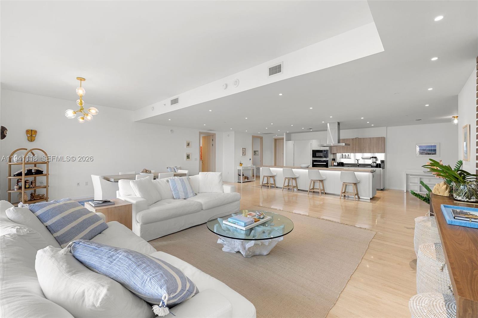 1000 Brickell Plz #PH5403 Miami, FL 33131