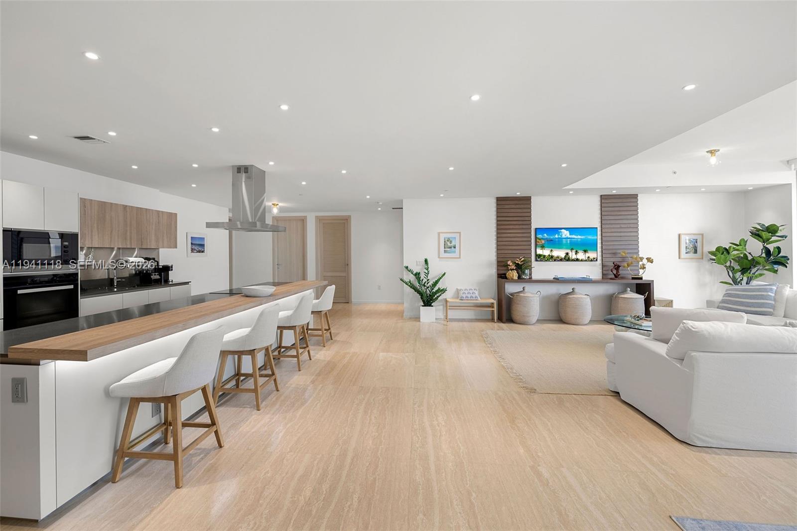 1000 Brickell Plz #PH5403 Miami, FL 33131