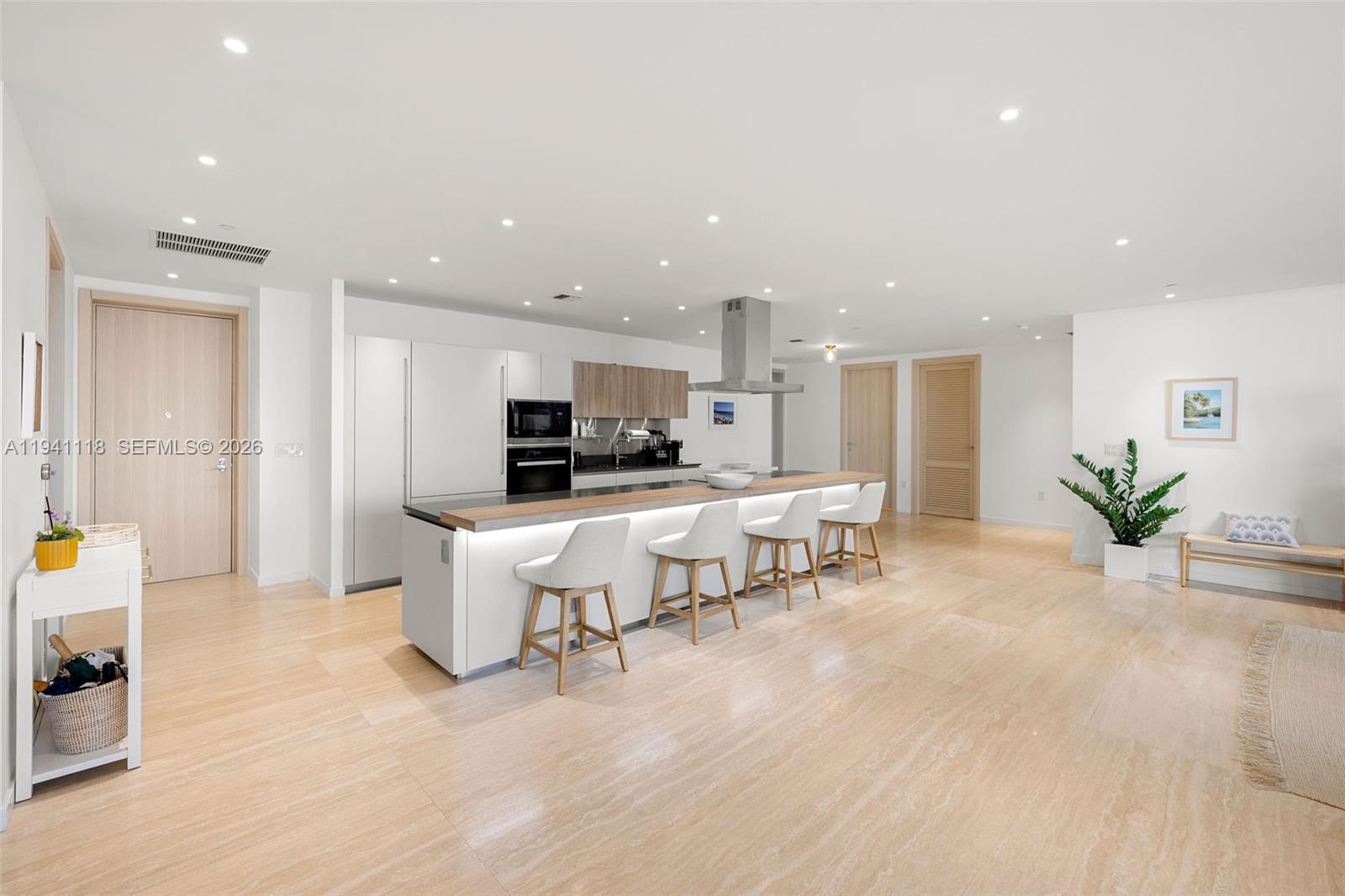 1000 Brickell Plz #PH5403 Miami, FL 33131