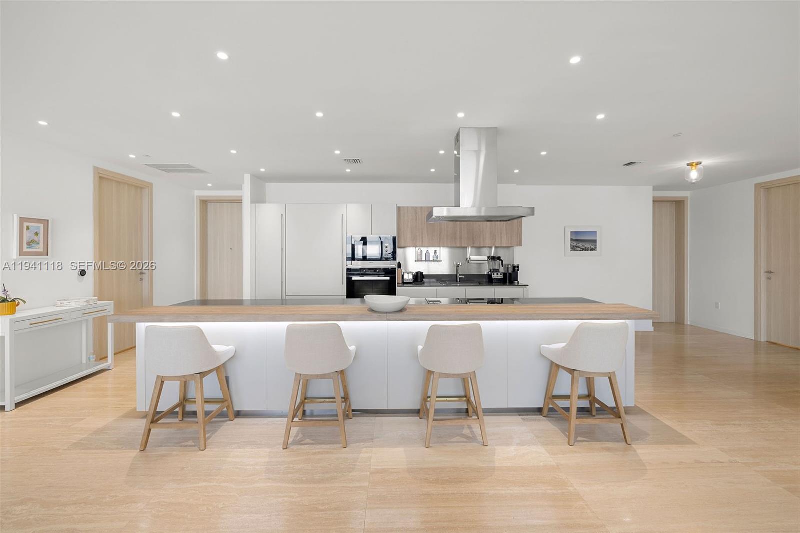 1000 Brickell Plz #PH5403 Miami, FL 33131