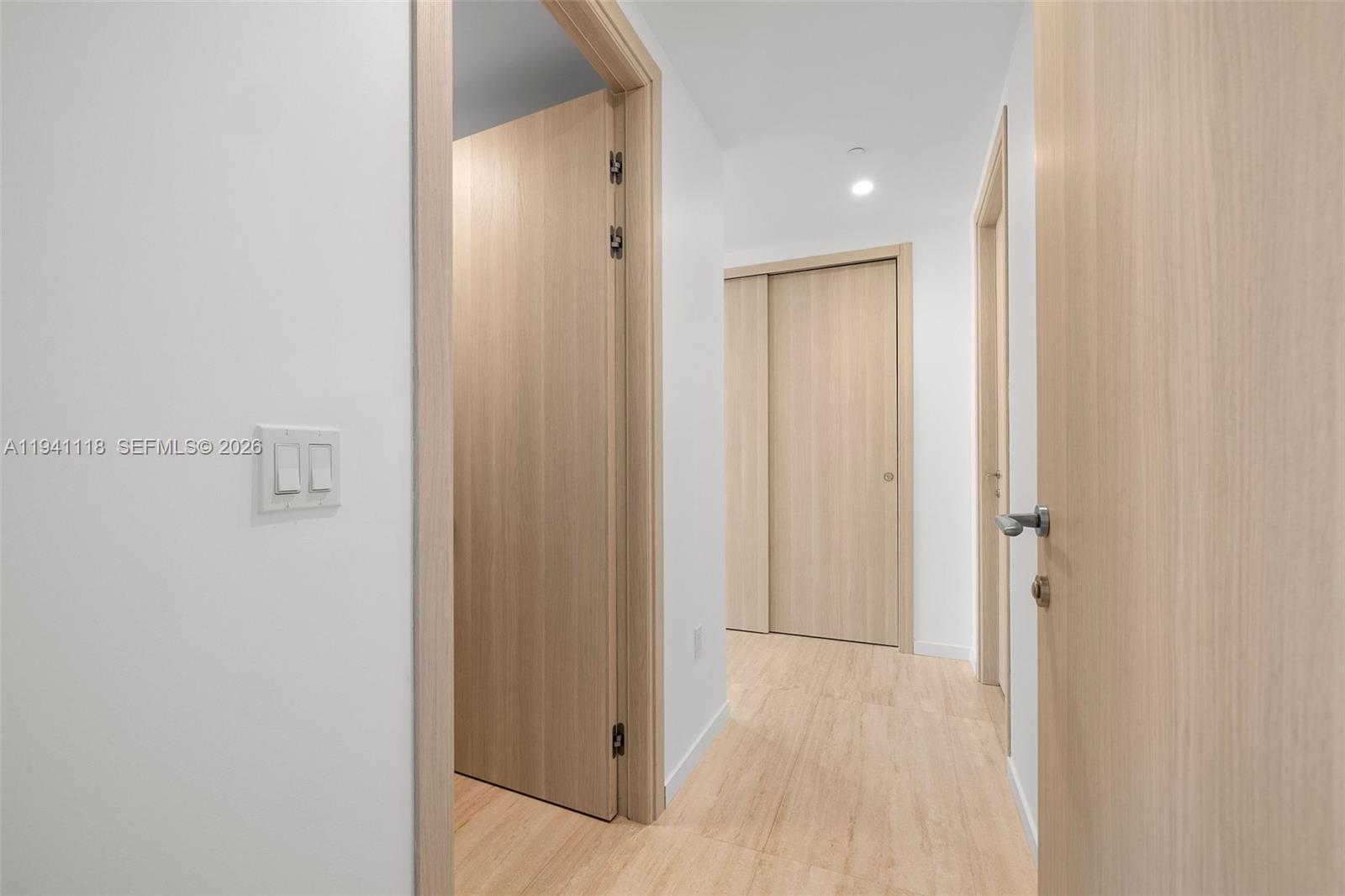 1000 Brickell Plz #PH5403 Miami, FL 33131