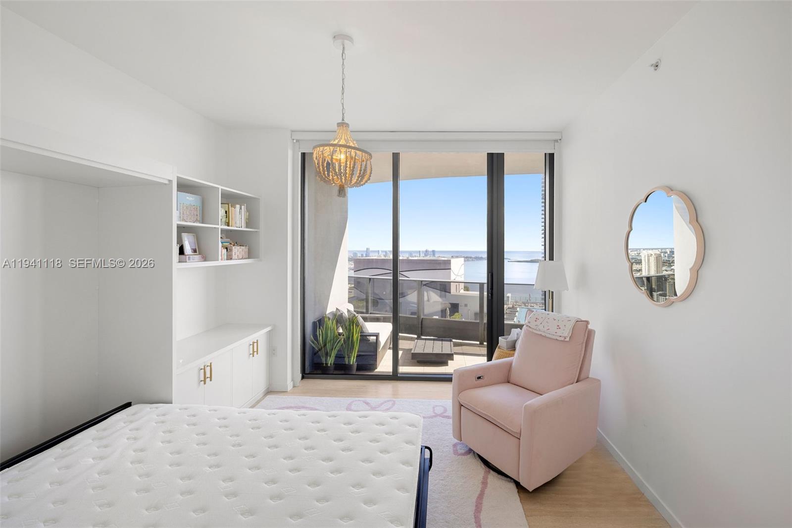 1000 Brickell Plz #PH5403 Miami, FL 33131