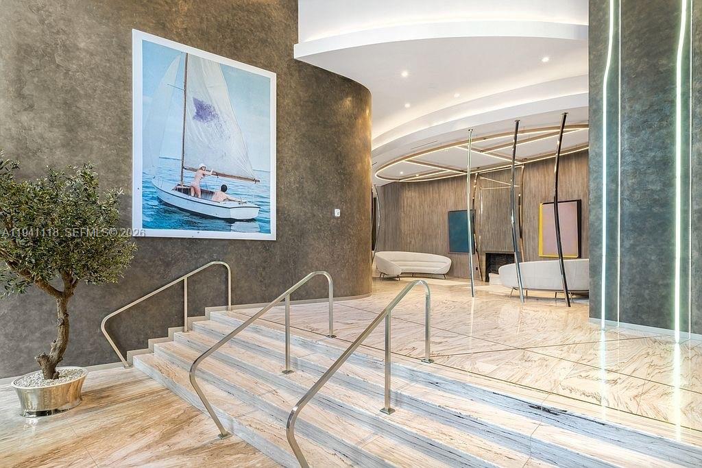 1000 Brickell Plz #PH5403 Miami, FL 33131