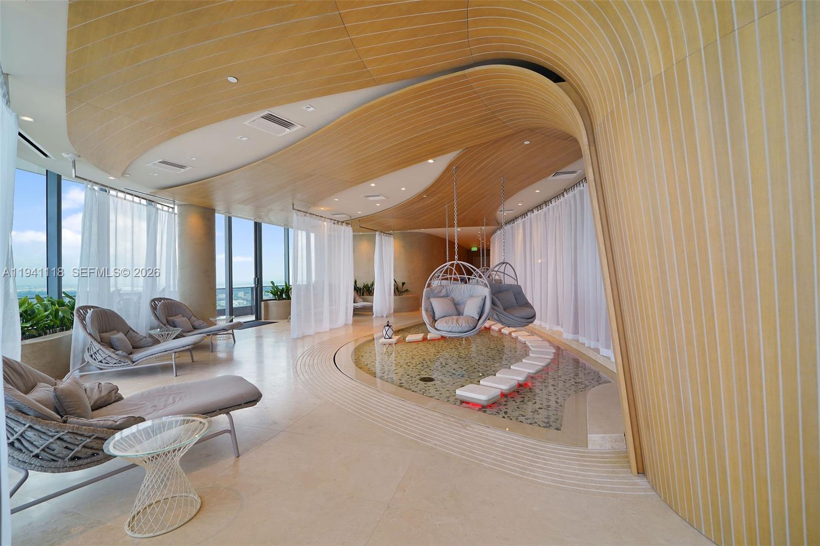 1000 Brickell Plz #PH5403 Miami, FL 33131