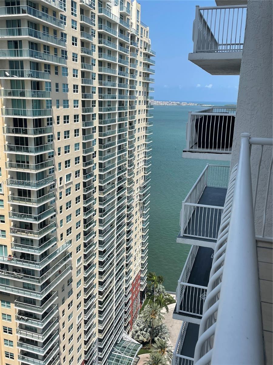 1200 Brickell Bay Dr #3104
